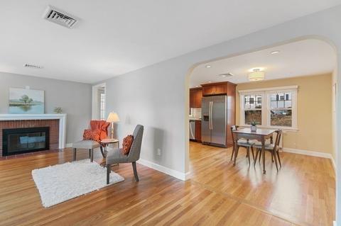 24 Spruce Rd, Reading, MA 01867 photo 6