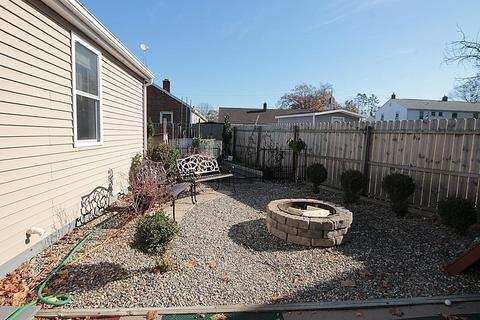 27 Ames St, Springfield, MA 01104 photo 34