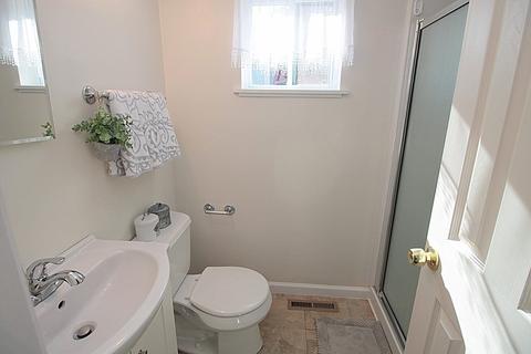 27 Ames St, Springfield, MA 01104 photo 23