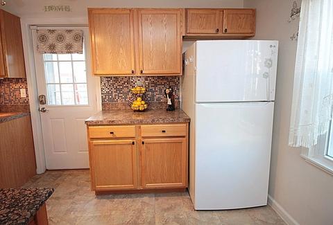27 Ames St, Springfield, MA 01104 photo 10