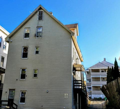 473 Grove St, Woonsocket, RI 02895 photo 3