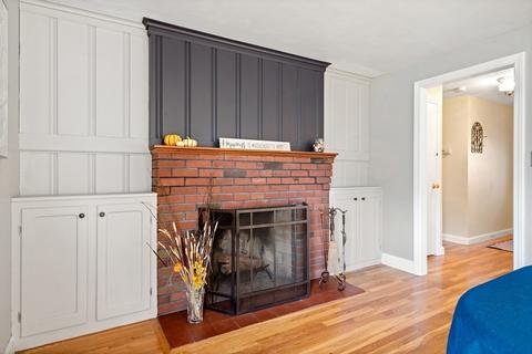 5 Myrtle St, Mendon, MA 01756 photo 9