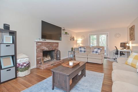 11 Squibnocket Rd, Franklin, MA 02038 photo 18