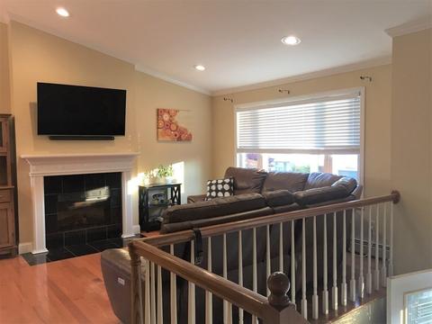 34 Mate Dr, Fall River, MA 02721 photo 4