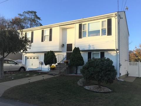 34 Mate Dr, Fall River, MA 02721 photo 1