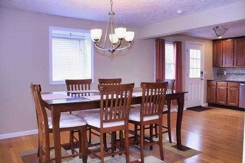 15 Albee St, Springfield, MA 01129 photo 5