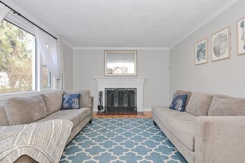 9 Irving Dr, Walpole, MA 02081 photo 15