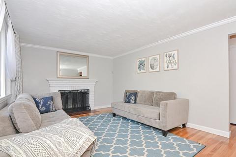9 Irving Dr, Walpole, MA 02081 photo 12