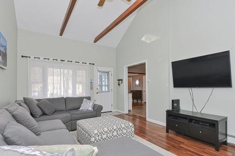 9 Irving Dr, Walpole, MA 02081 photo 11