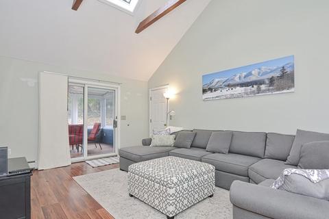 9 Irving Dr, Walpole, MA 02081 photo 5