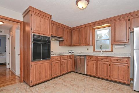 9 Irving Dr, Walpole, MA 02081 photo 9