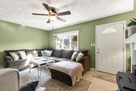 23 Appleton St, Saugus, MA 01906 photo 6