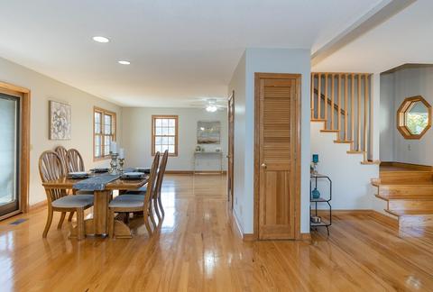 53 Parenteau Ct, Chicopee, MA 01020 photo 5