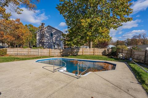 53 Parenteau Ct, Chicopee, MA 01020 photo 39