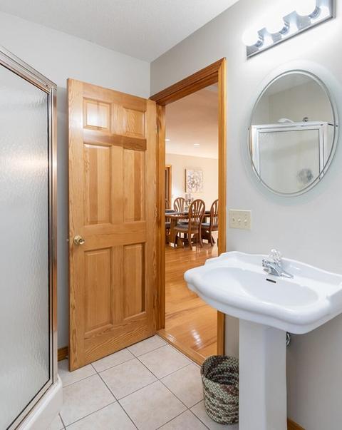53 Parenteau Ct, Chicopee, MA 01020 photo 19