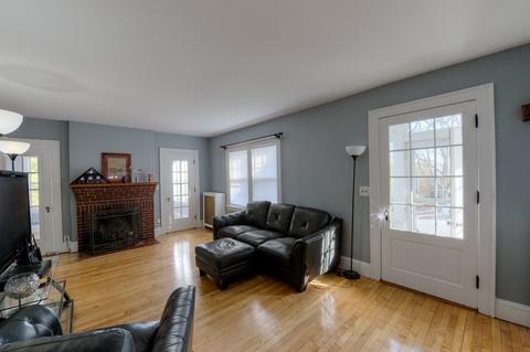 58 Butler St, Worcester, MA 01607 photo 3