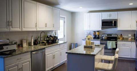 15 Gresham St, Springfield, MA 01119 photo 5