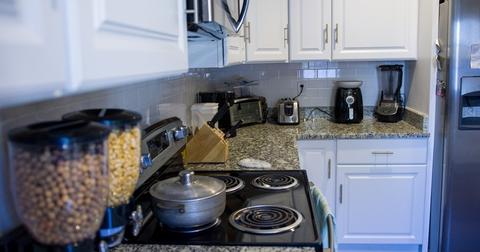 15 Gresham St, Springfield, MA 01119 photo 3
