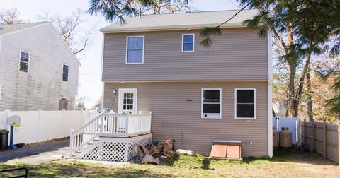 15 Gresham St, Springfield, MA 01119 photo 12