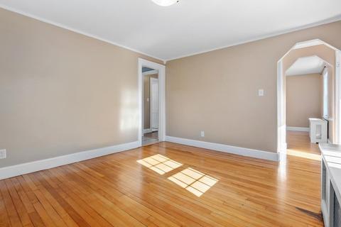 8 Longview Dr, Beverly, MA 01915 photo 4
