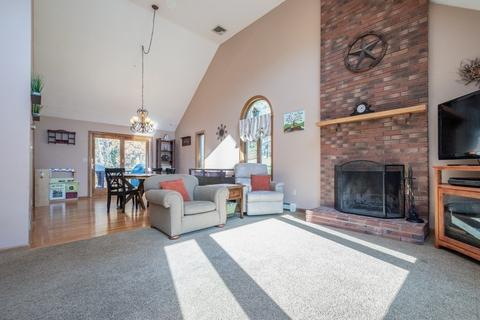 33 Dudley Ln, Sutton, MA 01590 photo 4