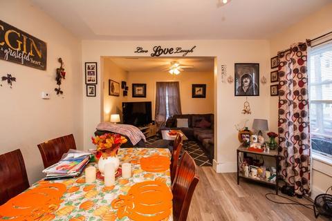 9 Granite St, Webster, MA 01570 photo 4