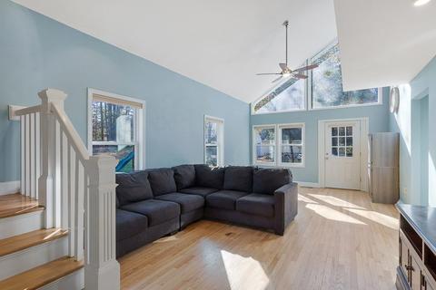 253 Hall St, Dunstable, MA 01827 photo 16
