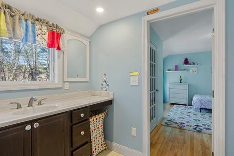 253 Hall St, Dunstable, MA 01827 photo 25
