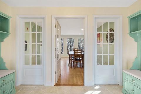 253 Hall St, Dunstable, MA 01827 photo 6