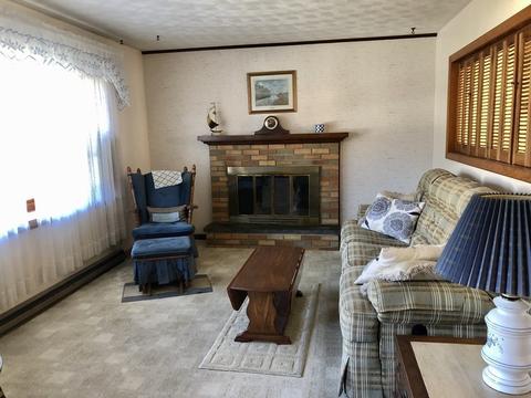 5 Sears Ave, Webster, MA 01570 photo 8