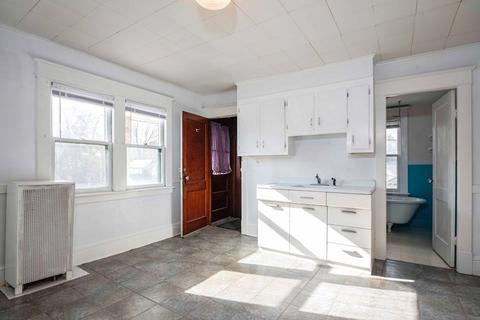76 Dwight Rd, Springfield, MA 01108 photo 17
