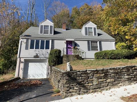 18 Vesper St, Worcester, MA 01602 photo 1