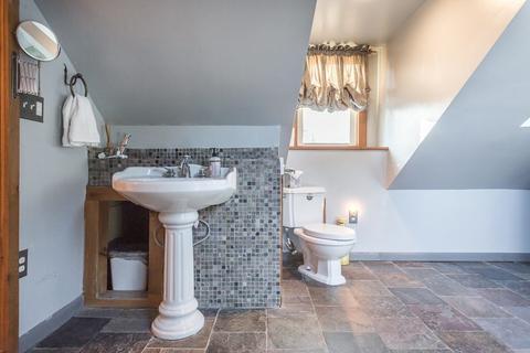 228 King St, Raynham, MA 02767 photo 16