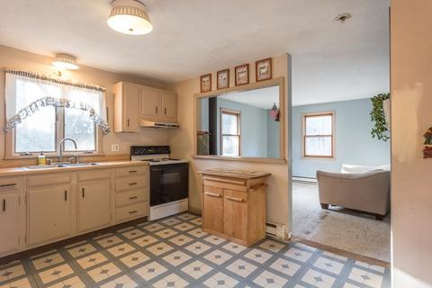 228 King St, Raynham, MA 02767 photo 5