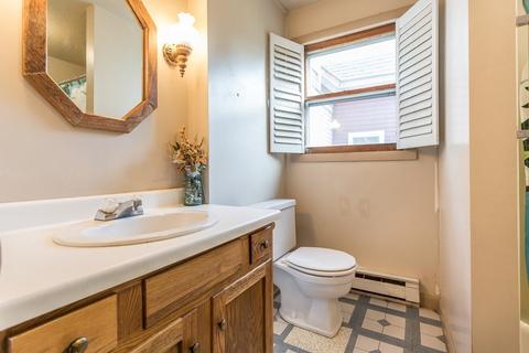 228 King St, Raynham, MA 02767 photo 22