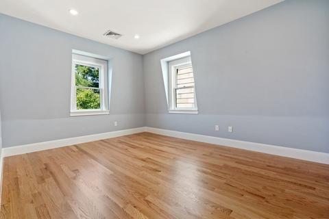 758 E Broadway, Boston, MA 02127 photo 17