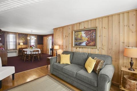 62 E Main St, Webster, MA 01570 photo 9