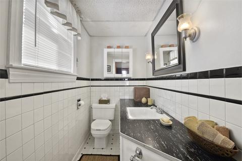 62 E Main St, Webster, MA 01570 photo 11