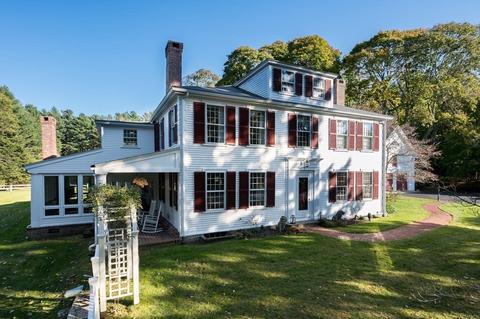 810 Main St, Hingham, MA 02043 photo 3
