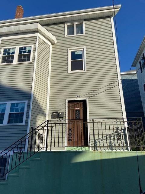 94 Hunter St, Fall River, MA 02721 photo 2
