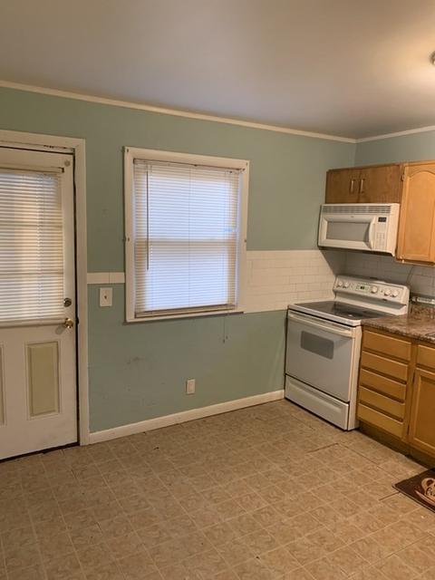 65 Biella St, Springfield, MA 01104 photo 7