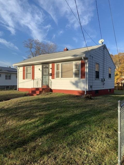 65 Biella St, Springfield, MA 01104 photo 2