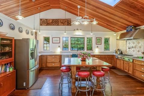 11 Everett Rd, Bourne, MA 02532 photo 3
