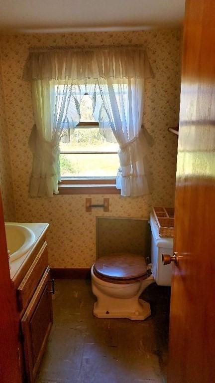 49 Lois St, Ware, MA 01082 photo 17