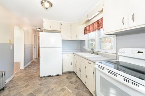 192 Ludlow St, Worcester, MA 01603 photo 12