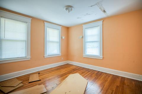 23 Dorset St, Springfield, MA 01108 photo 14