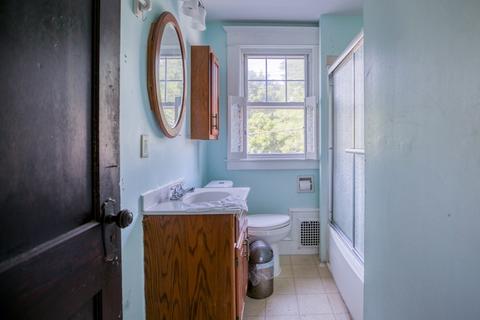 23 Dorset St, Springfield, MA 01108 photo 12