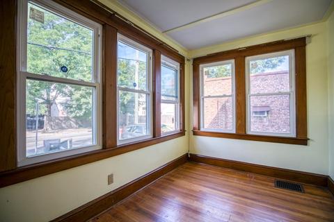 23 Dorset St, Springfield, MA 01108 photo 11