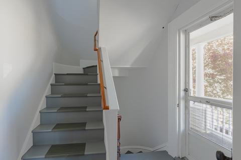 23 Warren St, Fall River, MA 02721 photo 5