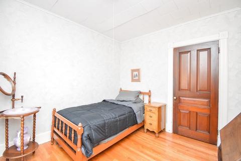 415 Maple St, Springfield, MA 01105 photo 16